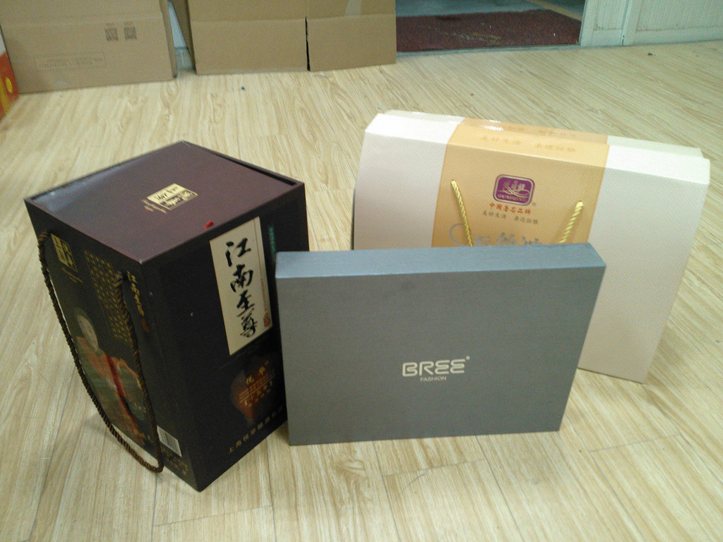 綠色環保的紙盒供應 禮盒包裝與紙制品的創新應用